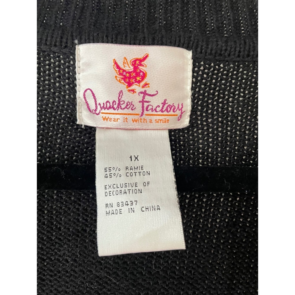 Quacker Factory Womens Cardigan 1X Black Cardinal Bird Embellished Full Zip - Picture 5 of 5